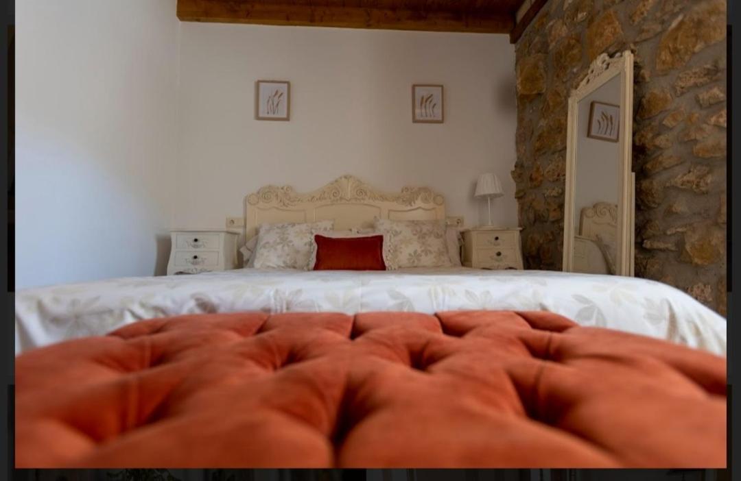 Hotel Rural En Las Cascadas De Tobera エクステリア 写真
