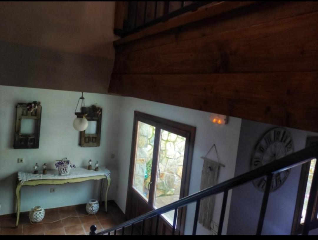 Hotel Rural En Las Cascadas De Tobera エクステリア 写真