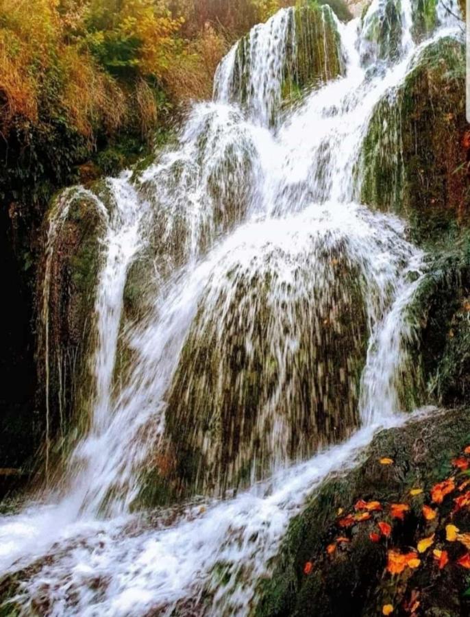 Hotel Rural En Las Cascadas De Tobera エクステリア 写真